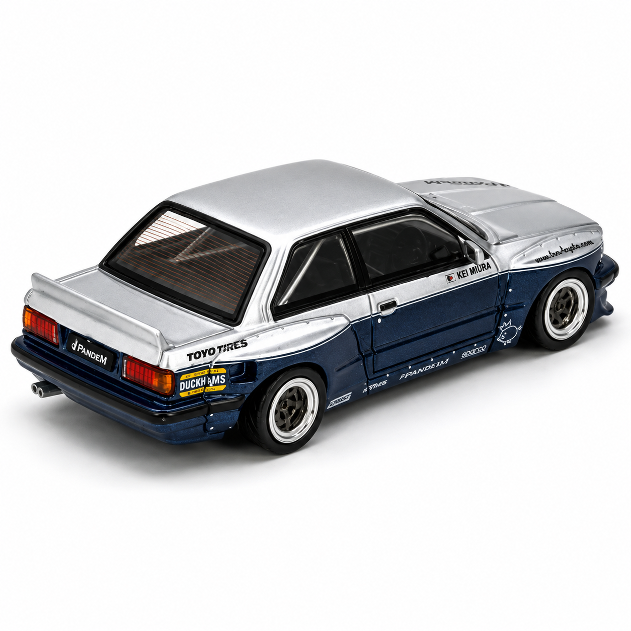 INNO64 1:64 Pandem BMW E30 M3 Rocket Bunny Silver/Blue